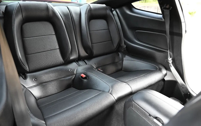 Ford Mustang cena 163221 przebieg: 11000, rok produkcji 2019 z Podkowa Leśna małe 497